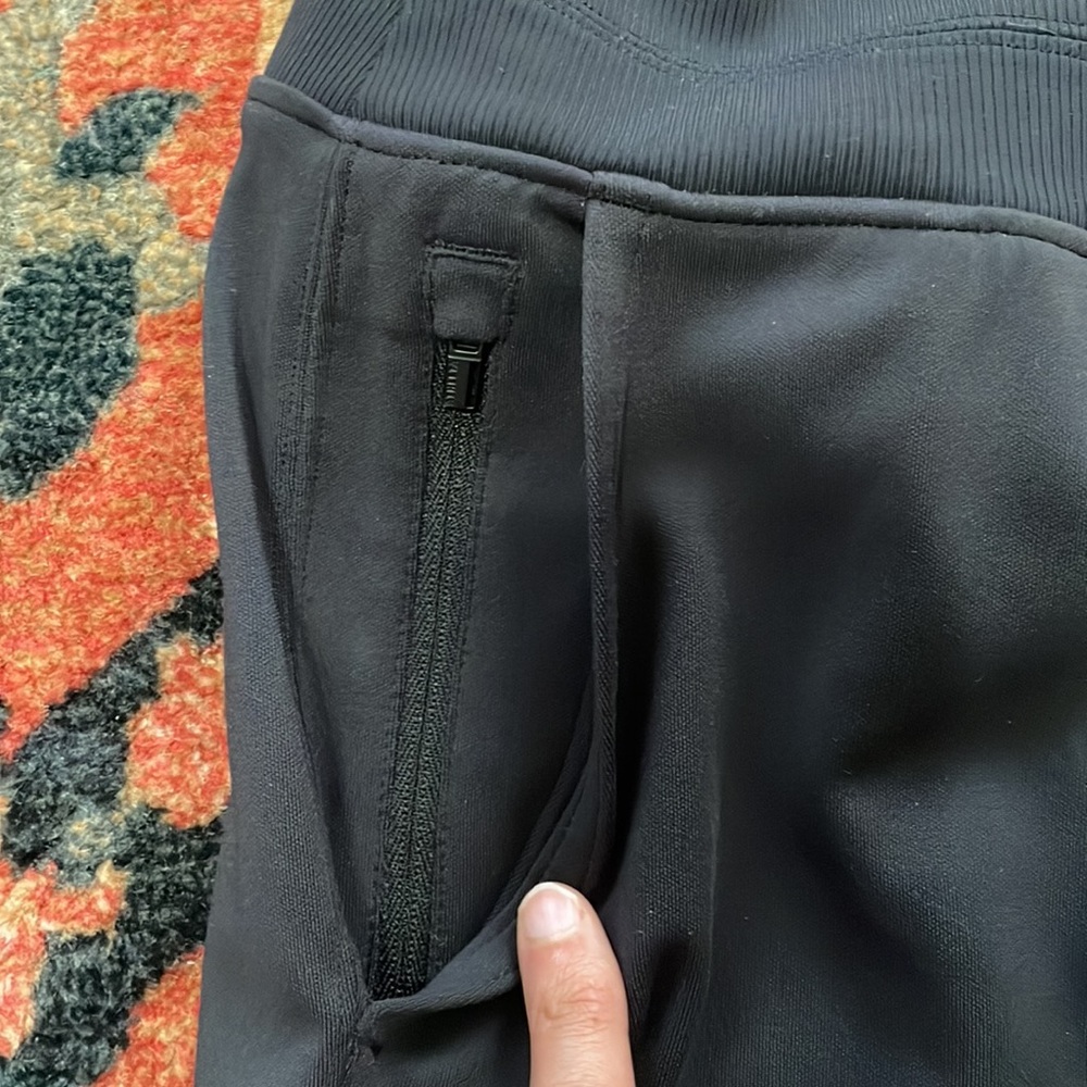Athleta Black Venice High Rise Black Joggers size Medium - Picture 11 of 16